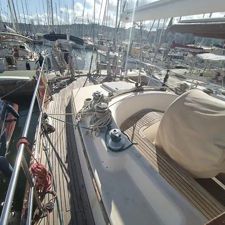 Exclusivo Velero Privado 6pax